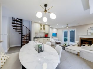 2768 Day Ave APT 1, Miami, FL 33133