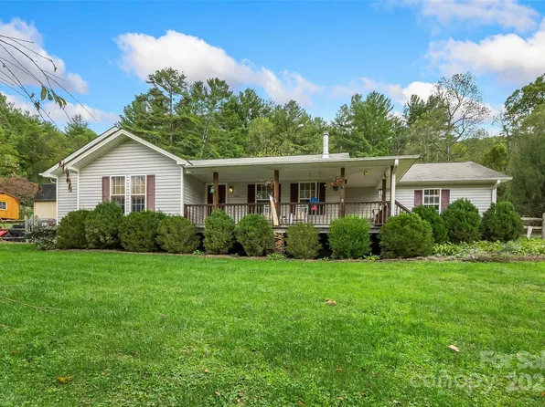 847 Bee Tree Rd, Swannanoa, NC 28778