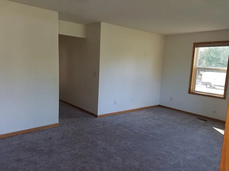 236 Cypress St S #1 — Photo 2