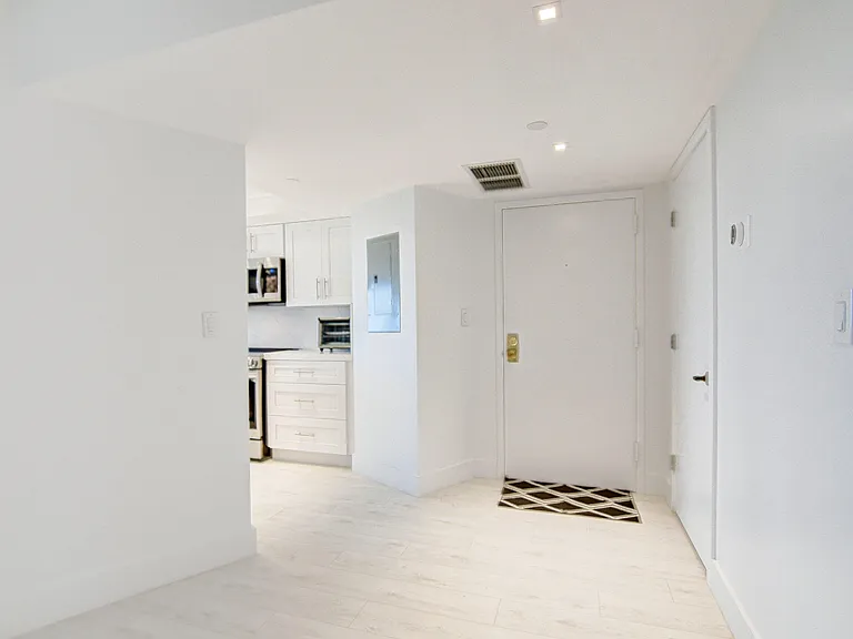 4301 N Ocean Blvd #507 — Photo 50