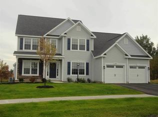 25 Abigail Ct, Glenmont, NY 12077
