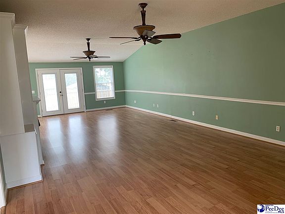2nd image of 1413 Fox Hollow Dr