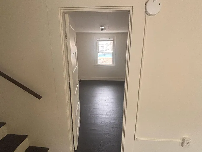 9 1/2 Dunlap St #2 — Photo 9