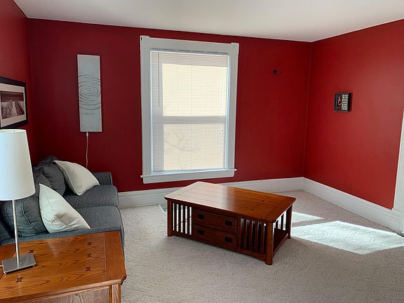 4th image of 101 Dean St NE #1