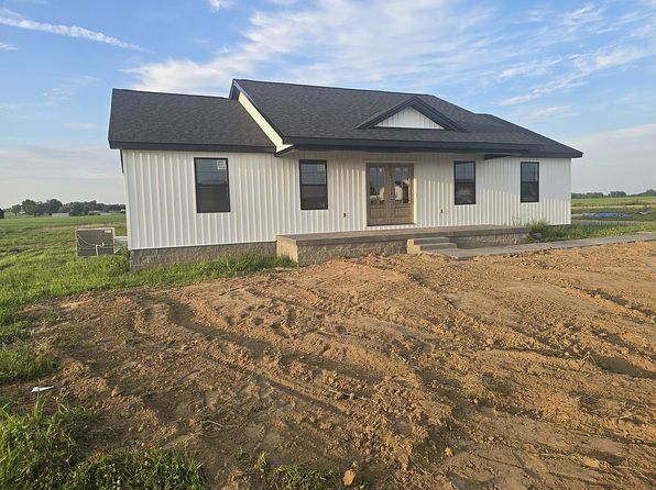 71 Bluegrass Ln