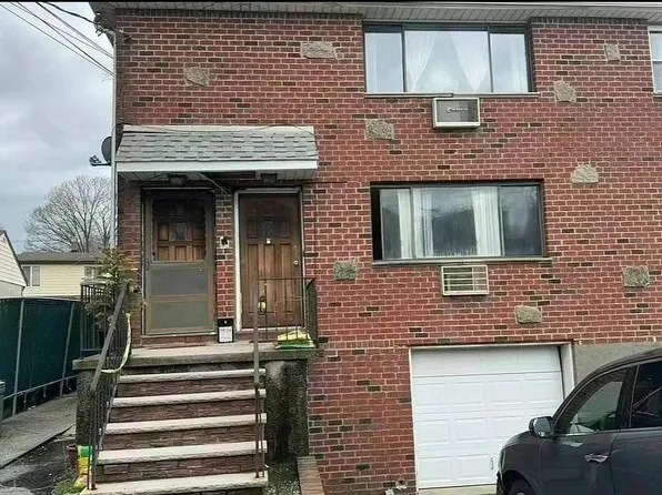 5910 174th St, Flushing, NY 11365