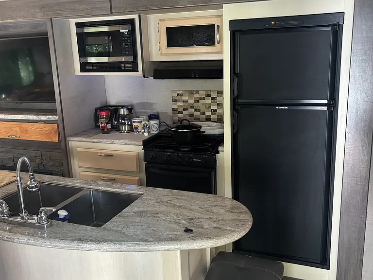 3180 Beck Blvd — Photo 3