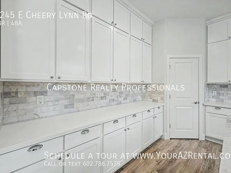 2245 E Cheery Lynn Rd — Photo 8