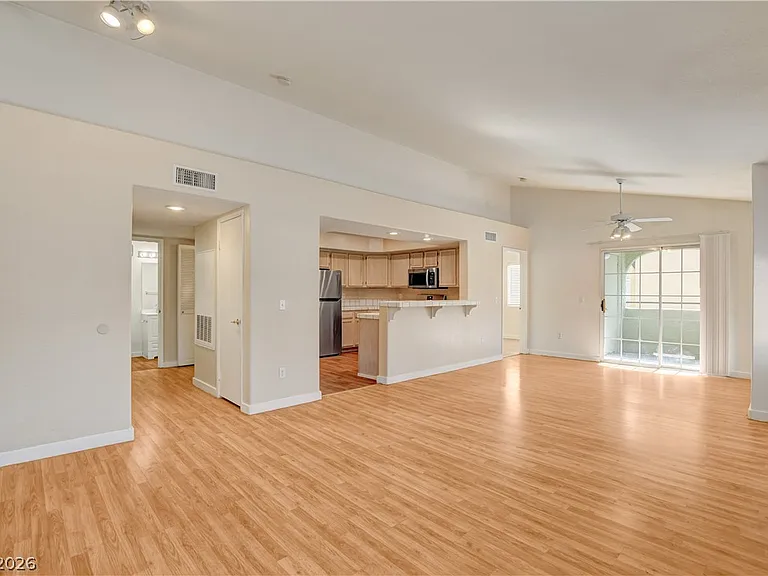 7950 W Flamingo Rd #2166 — Photo 4