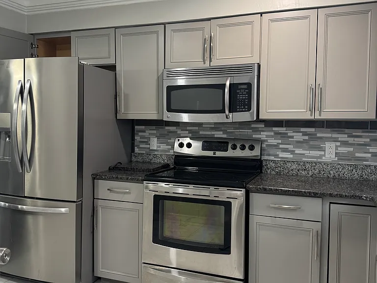 4736 Walden Pond Dr — Photo 1