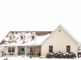 6233 Thomas Rd, Radnor, OH 43066