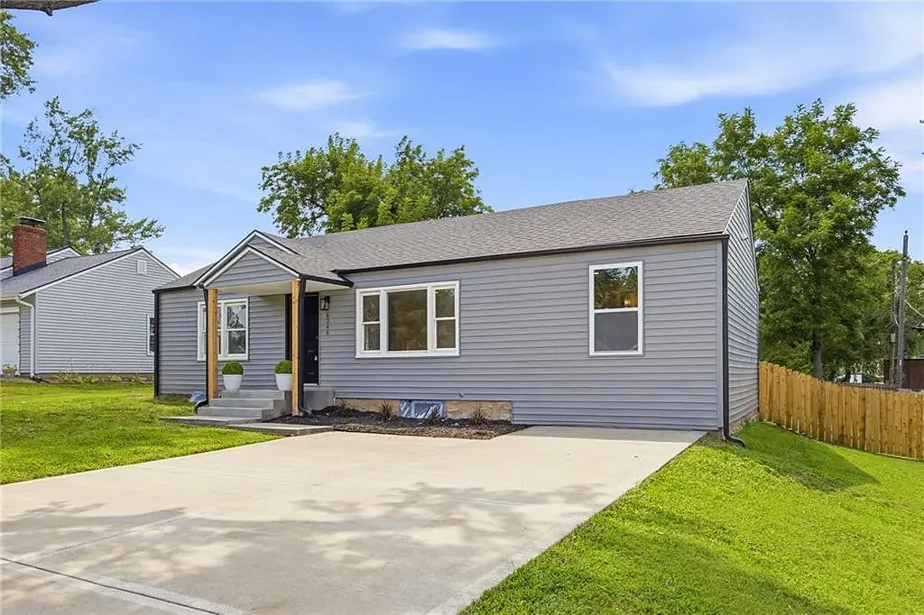 4 bed, 1685 sqft, $2,850 — Photo 4