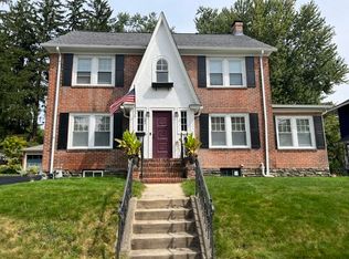 22 Longfellow Rd, Worcester, MA 01602