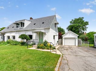 38 Elliott St, London, ON N5Y2E4