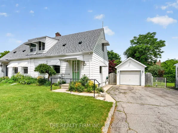 38 Elliott St, London, ON N5Y 2E4