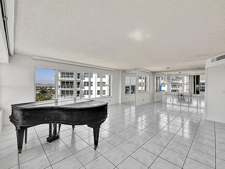 3700 Galt Ocean Dr #1215 — Photo 6