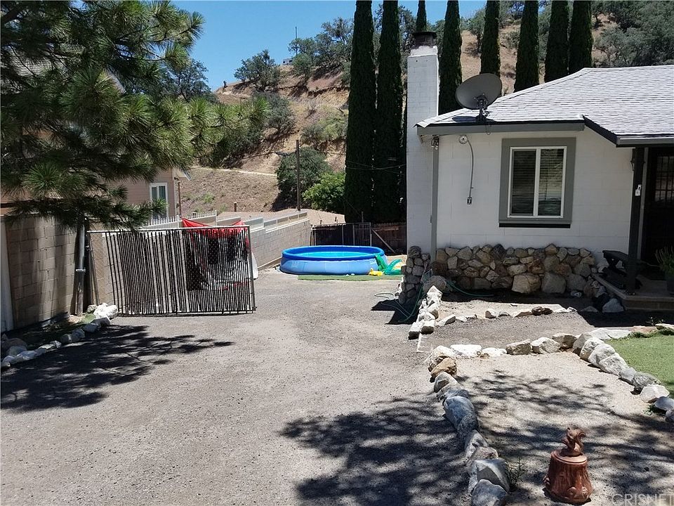 2nd image of 618 Canyon Dr