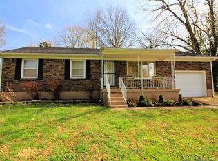 1302 Calla Dr, Clarksville, IN 47129