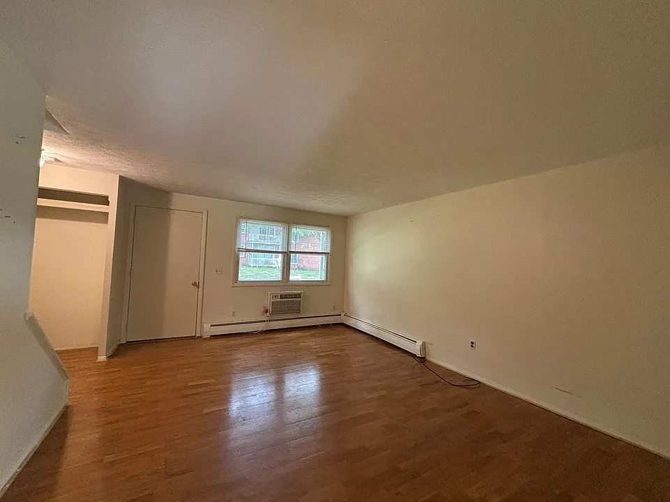 1868 Livingston Rd