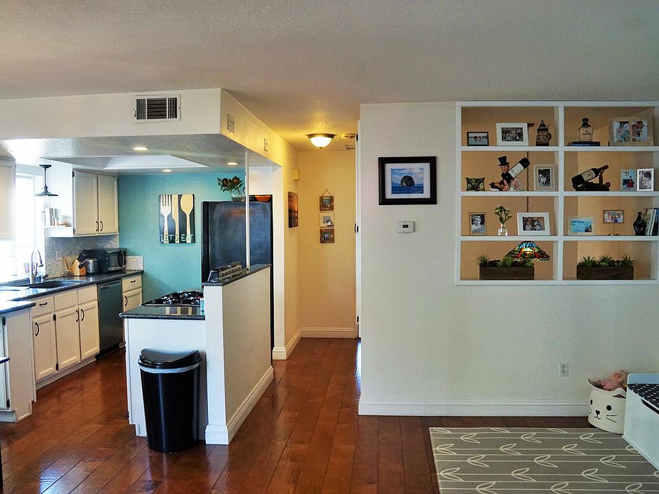 1st image of 3975 Sequoia St #3