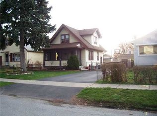 93 Knapp Ave, Irondequoit, NY 14609