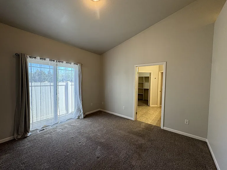 2350 NE Mary Rose Pl #2 — Photo 25