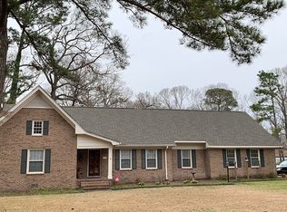 3600 Wedgewood Dr, Trent Woods, NC 28562