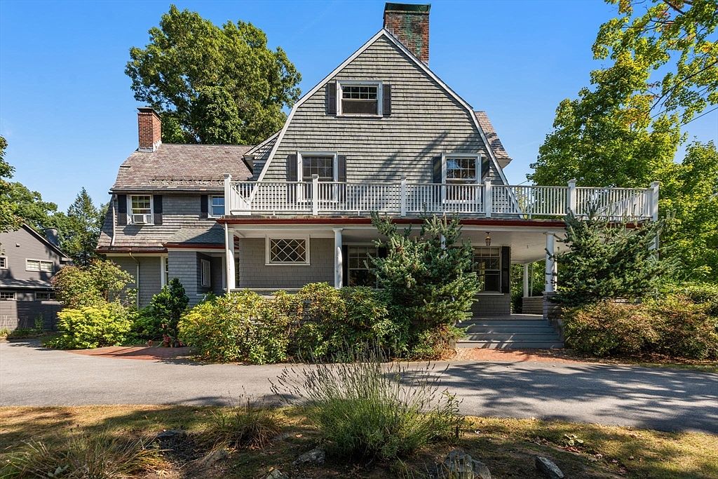 156 Highland St, Newton, MA 02465 | Zillow