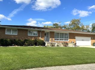 7721 Delaware Ct, Merrillville, IN 46410