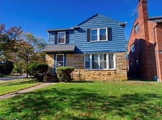 2374 Traymore Rd, University Heights, OH 44118