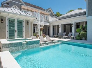 180 1st Ave N, Naples, FL 34102