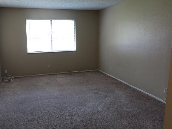4th image of 2438 La Casa Dr