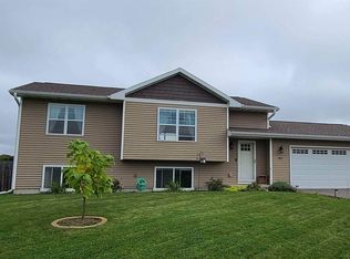 907 S 21st St, Wausau, WI 54403