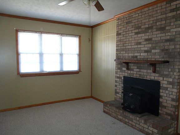 3rd image of 3424 McChoen Dr