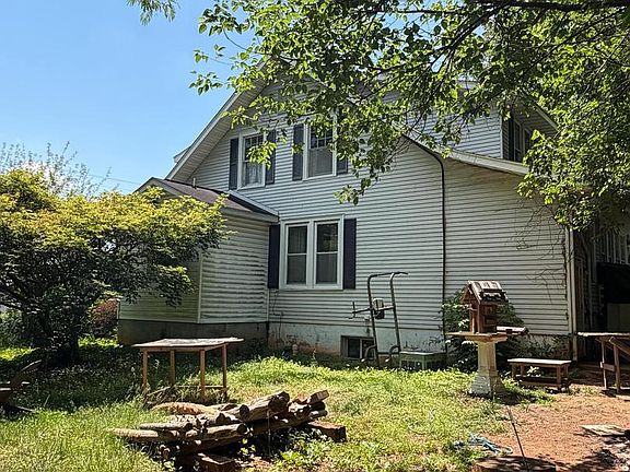 3rd image of 10420 Miller Rd