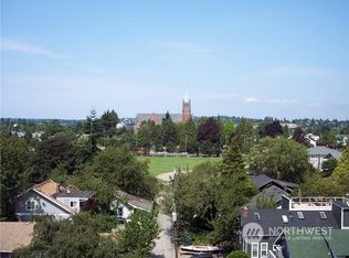 4540 8th Ave NE APT 902, Seattle, WA