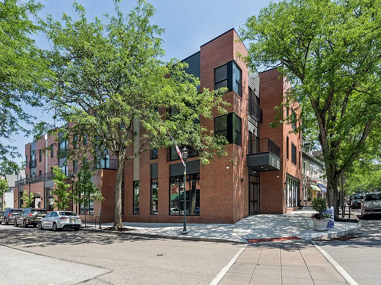 203 Haverford Ave #206 — Photo 22