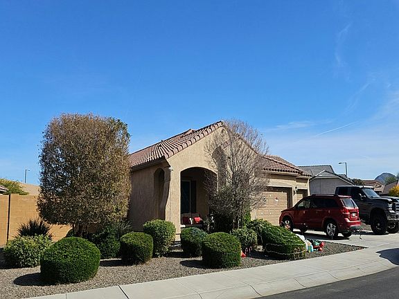 3rd image of 26132 W Wahalla Ln