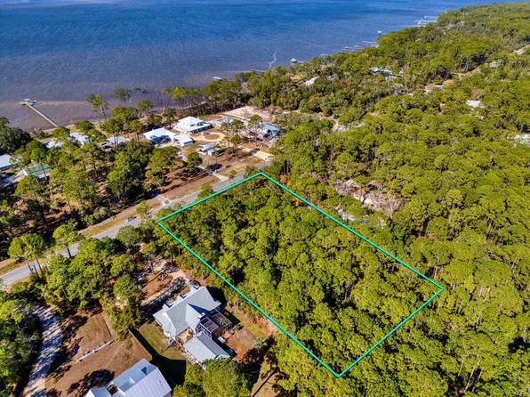 166 N Bayshore Dr, Eastpoint, FL 32328