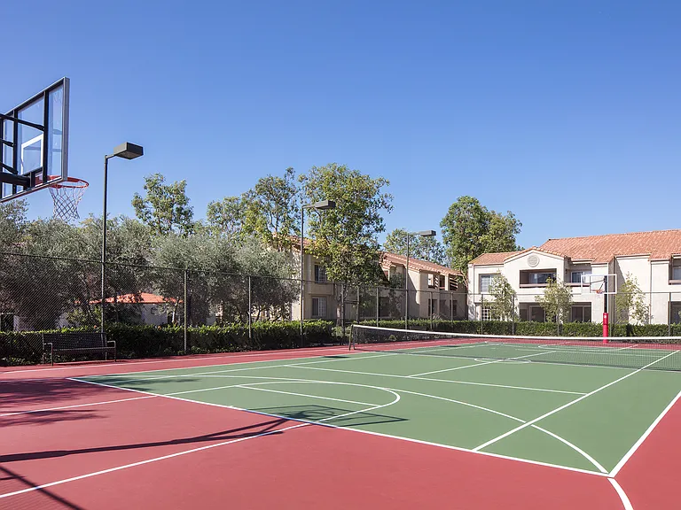 Aliso Town Center Apartment Homes — Photo 20