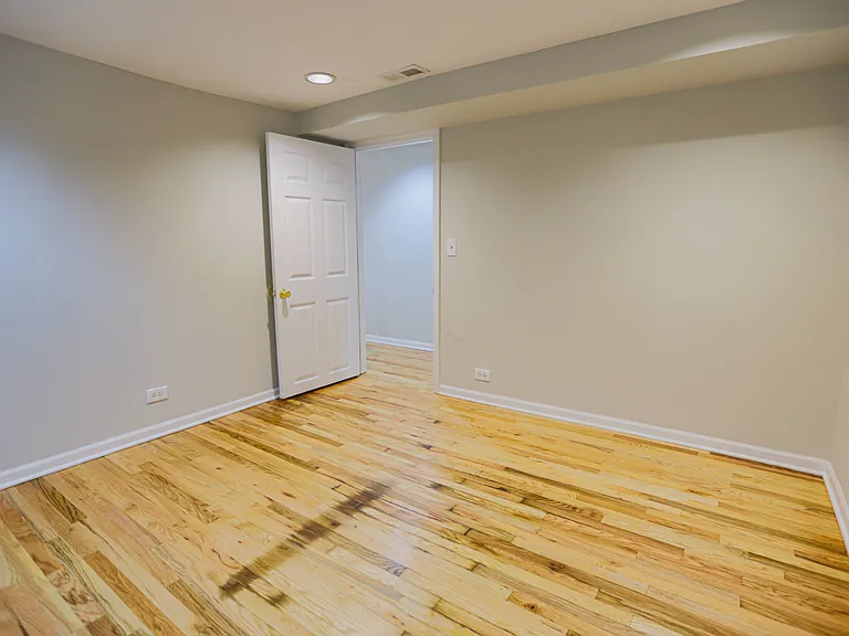 3540 N. Janssen Ave. — Photo 17