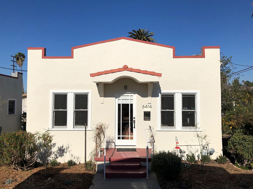 Beautifully updated Mediterranean Bungalow in Highland Park