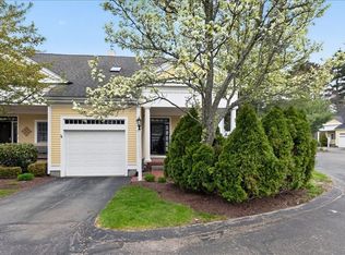 14 Whiting Ln Unit 14, Hingham, MA 02043