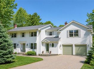 76 Park Dr, Rothesay, NB E2H 2S8