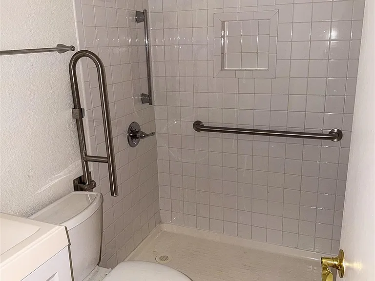 1505 Robert Weaver Ave — Photo 10