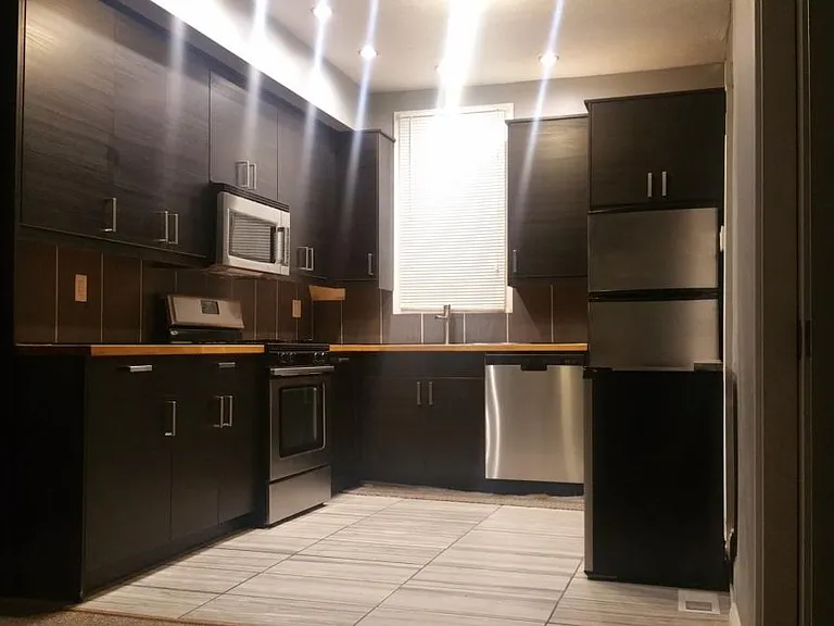 3416 Bates St — Photo 1