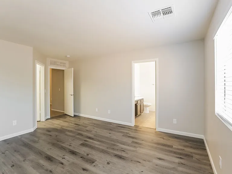 21861 W Mohave St — Photo 11