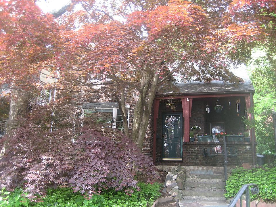 1st image of 113 Grand Ave