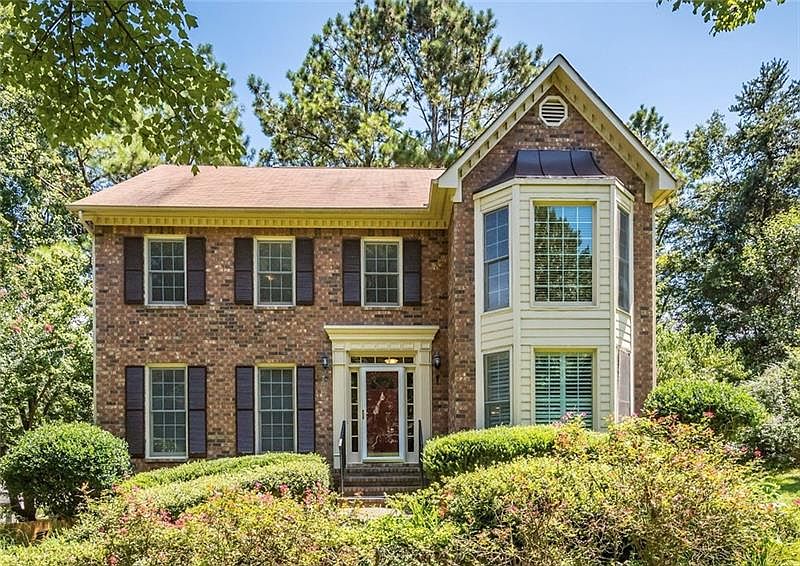 1st image of 2300 Milstead Cir NE