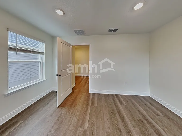 5939 Sycamore Place St — Photo 10
